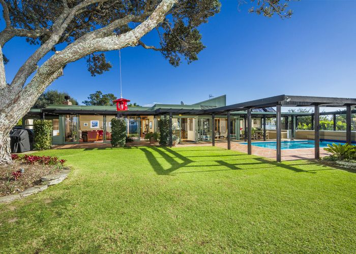  at 275 Beach Road, Campbells Bay, Auckland