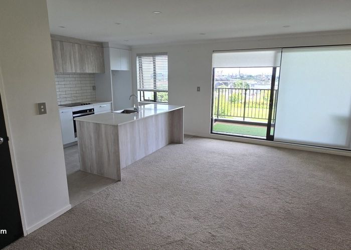  at 1/1 Aperira Lane, Wiri, Manukau City, Auckland