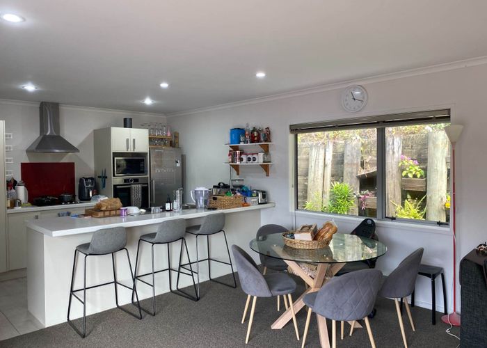  at 4/11 Red Hibiscus Road, Stanmore Bay, Rodney, Auckland