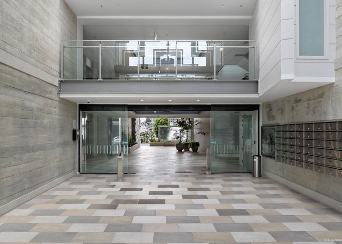  at 323/27 Enfield Street, Mount Eden, Auckland