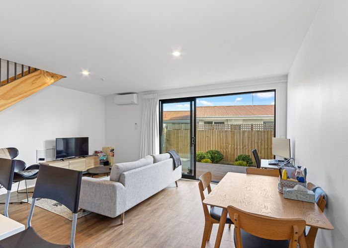  at 2/45 Division Street, Riccarton, Christchurch City, Canterbury