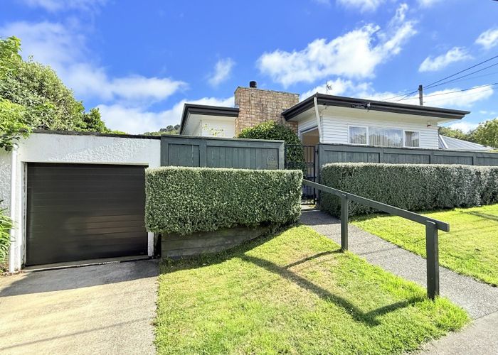  at 42A Friend St, Karori, Wellington, Wellington