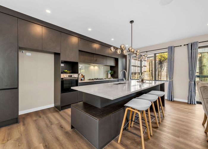  at 4 Alluvial Street, Flat Bush, Manukau City, Auckland