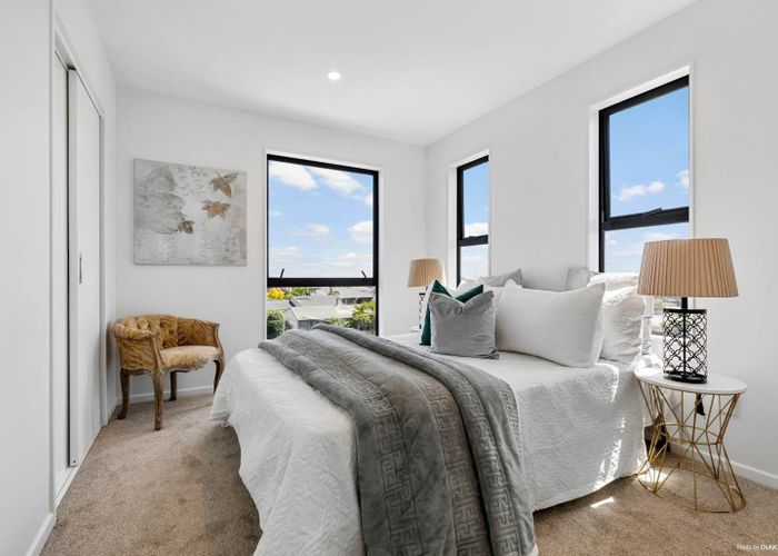  at 1/62 Highland Park Drive, Highland Park, Auckland