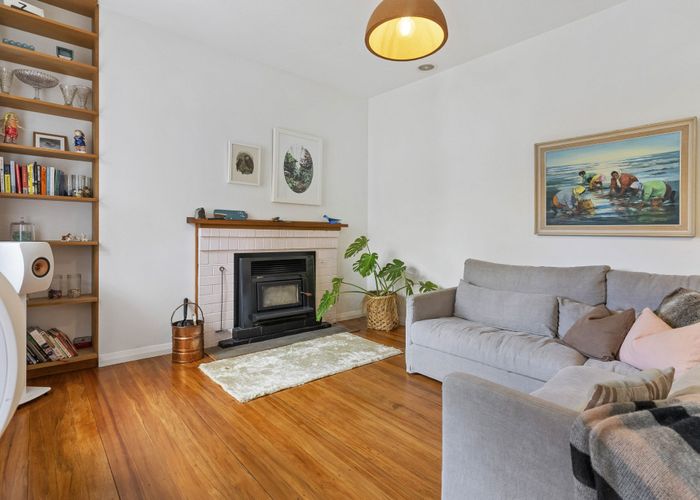  at 7 Kanuka Street, Point Chevalier, Auckland City, Auckland