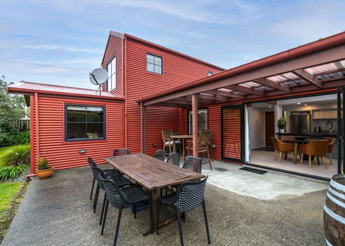  at 17 Cologne Street, Martinborough