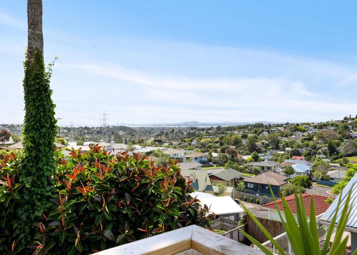  at 17A Cherry Tree Place, Massey, Waitakere City, Auckland