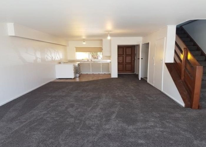  at 2/33 Mana Avenue, Titahi Bay, Porirua, Wellington