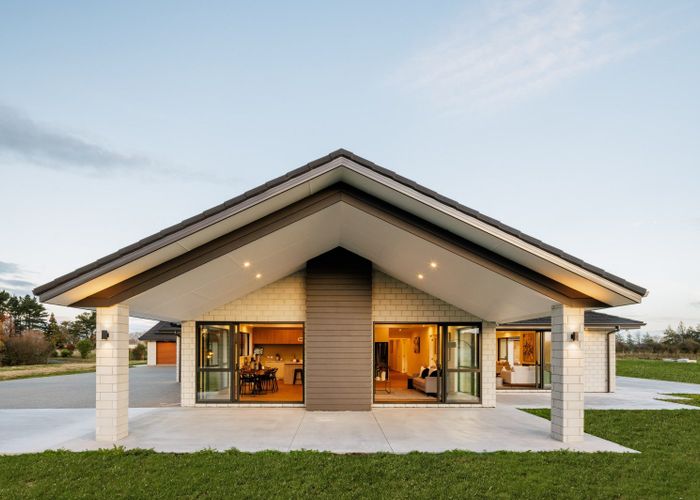  at 989 Gordonton Road, Gordonton
