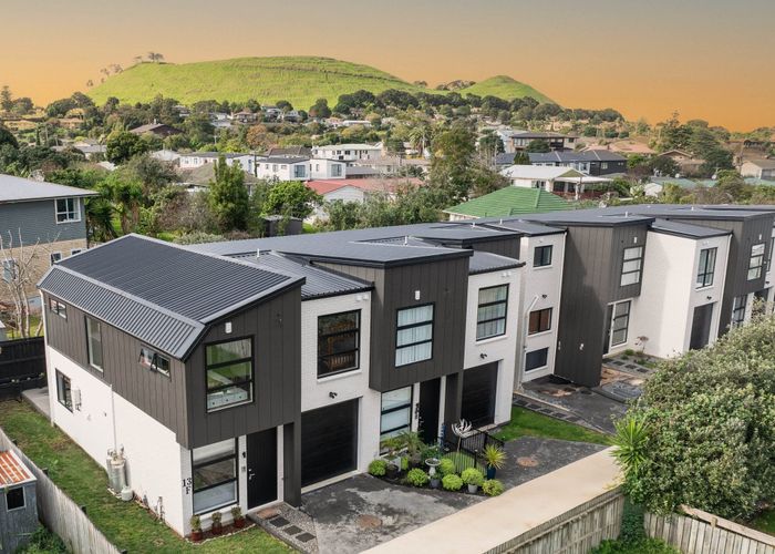  at 13F Purata Pl, Mangere Bridge, Manukau City, Auckland