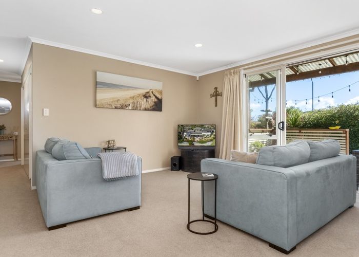  at 32 Twin Oak Avenue, Papamoa Beach, Papamoa
