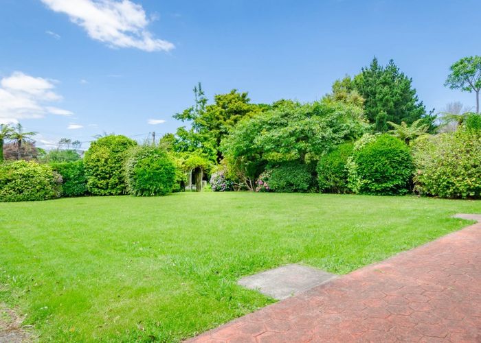  at 172 Te Moana Road, Waikanae