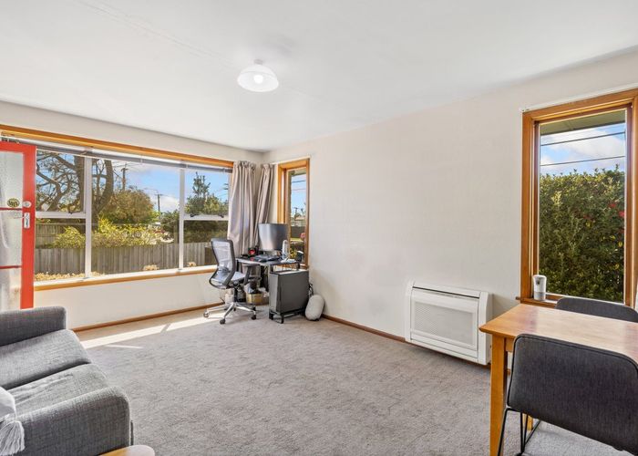  at 1/79 Hills Road, Edgeware, Christchurch
