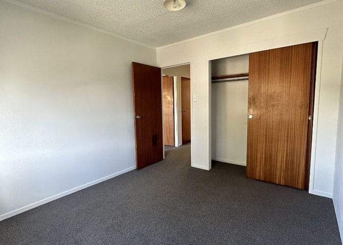  at 2/42 Don Croot Street, Morningside, Auckland City, Auckland