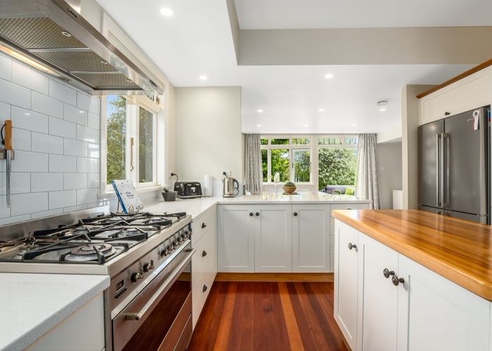  at 3 Dillon Street, Lowry Bay, Lower Hutt