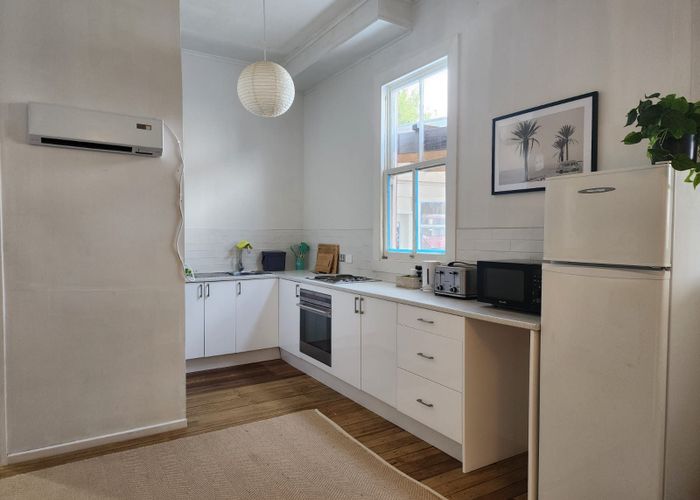  at 2/24 West End Road, Herne Bay, Auckland