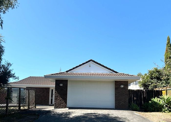  at 4 Drysdale Place, Somerville, Manukau City, Auckland