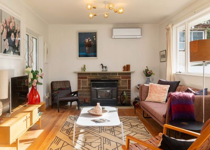  at 7 Hillview Avenue, New Windsor, Auckland City, Auckland