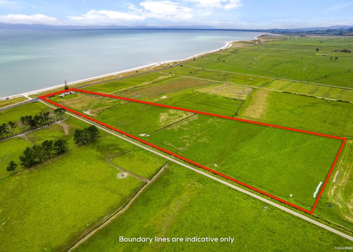  at 587 East Coast Road, Kaiaua, Franklin, Auckland