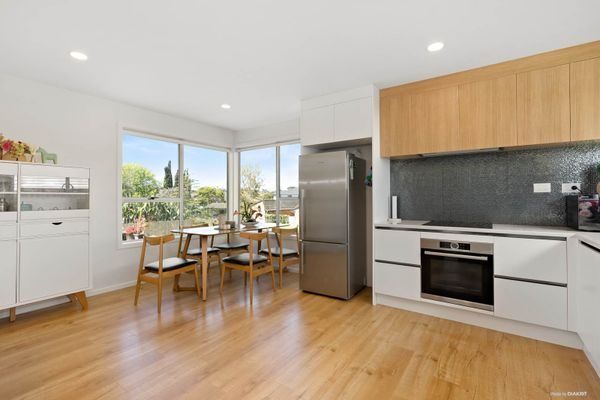  at 80 Cockayne Crescent, Sunnynook, North Shore City, Auckland