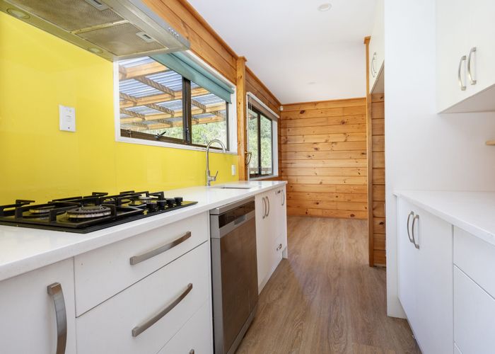  at Blockhouse Bay, Auckland City, Auckland