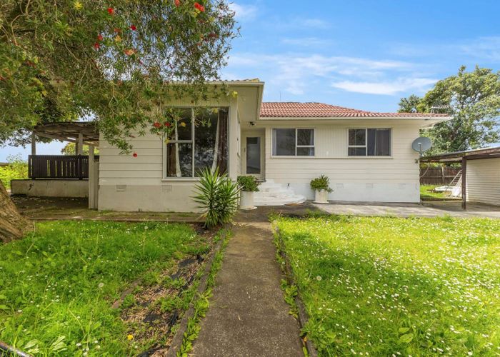  at 2 Navigator Place, Papatoetoe, Manukau City, Auckland