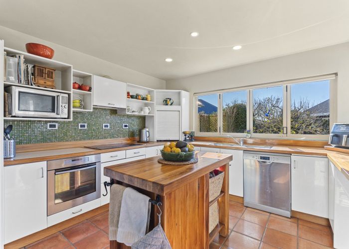  at 3 Waiwera Place, Merrilands, New Plymouth, Taranaki