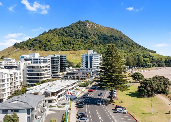  at 10 Marine Parade, Cooks Beach