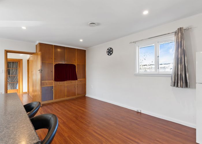  at 2/107 Halswell Road, Hillmorton, Christchurch City, Canterbury