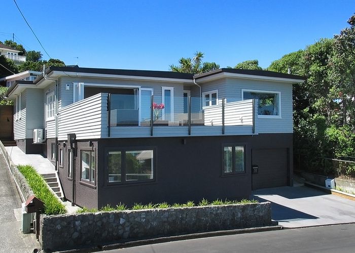  at 14 Lohia Street, Khandallah, Wellington