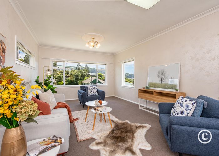 at 45 Raroa Terrace, Tawa, Wellington