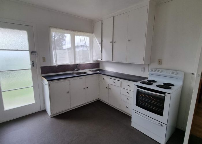  at 2/56 Regent Street, Papatoetoe, Manukau City, Auckland