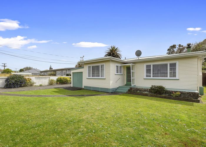  at 205 Ngamotu Road, Spotswood, New Plymouth