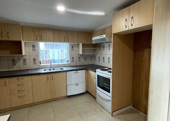  at 215B Great South Rd, Manurewa, Manukau City, Auckland