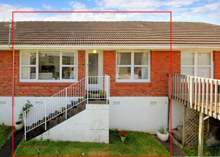  at 2/27 Walter Street, Hauraki, North Shore City, Auckland