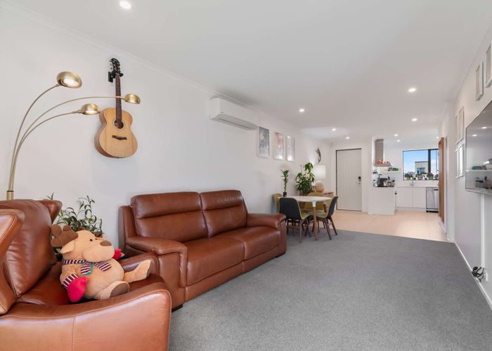  at 9 Harlow Crescent, Glen Innes, Auckland