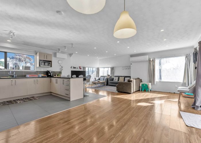  at 31 Everglade Drive, Goodwood Heights, Auckland