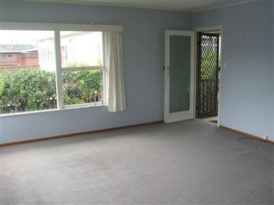  at 2/59 Shakespeare Road, Milford, North Shore City, Auckland