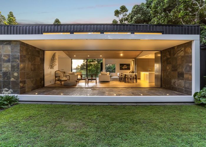  at 34 Arapito Road, Titirangi, Waitakere City, Auckland