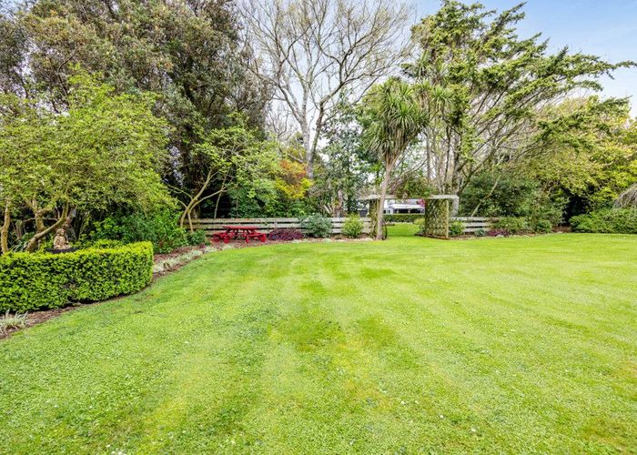  at 279 Manutahi Road, Lepperton, New Plymouth