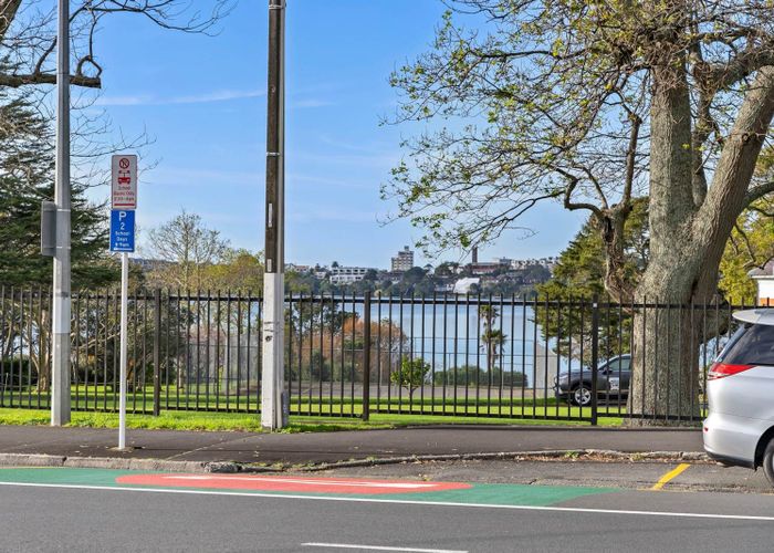  at 1/149 Shakespeare Road, Milford, North Shore City, Auckland