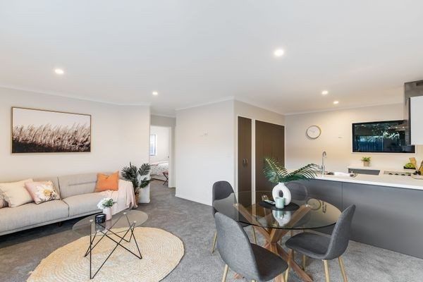  at 124A Edgewater Drive, Pakuranga, Auckland