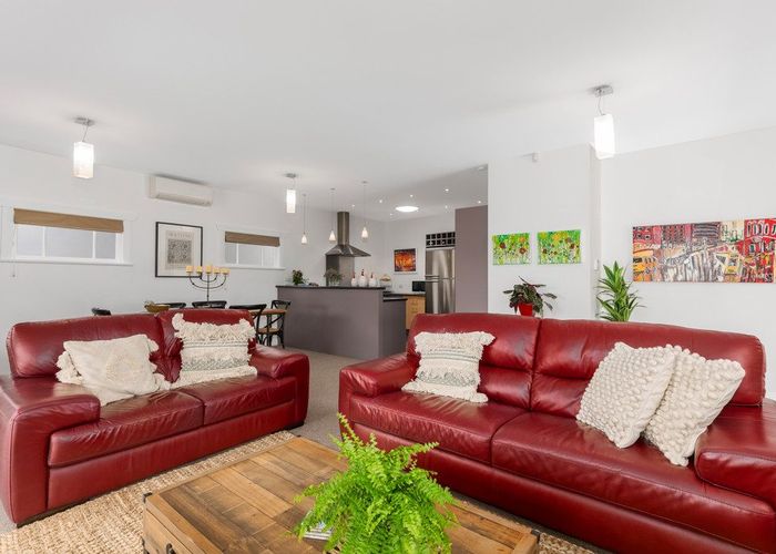  at 41 Royal Street, Upper Hutt, Upper Hutt, Wellington