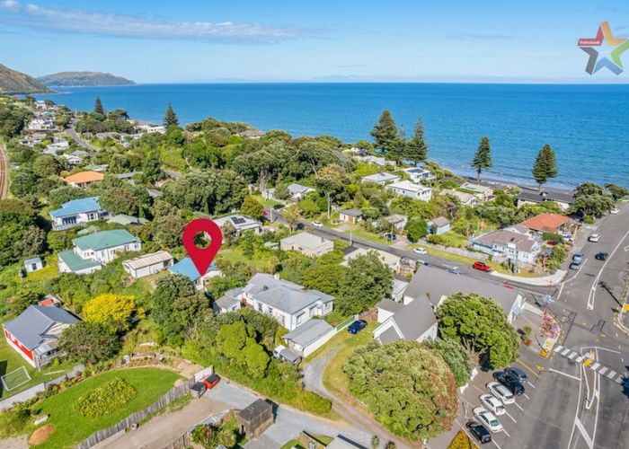  at 15 Beach Road, Paekakariki