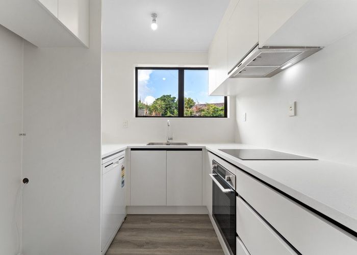  at 10A Myna Place, Weymouth, Manukau City, Auckland