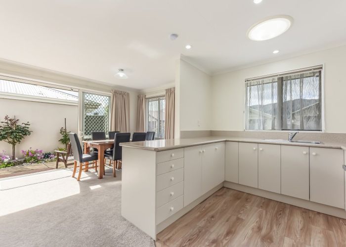  at 4 Ivy Crescent, Richmond, Richmond