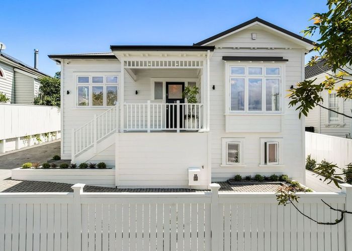  at 10 Springfield Road, Morningside, Auckland