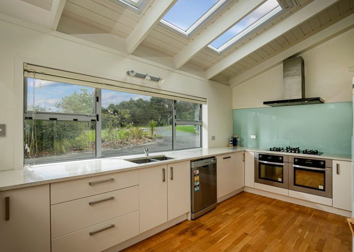  at 140 The Avenue, Lucas Heights, Auckland