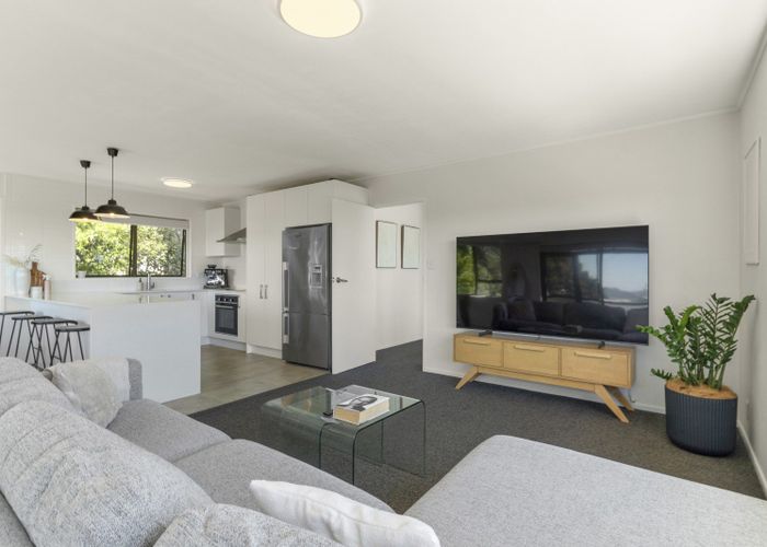  at 1/39 Sunset Road, Tōtara Vale, Auckland