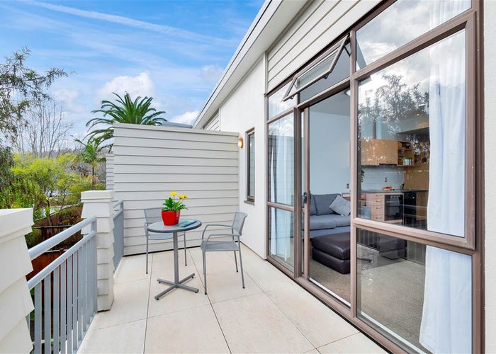  at 86/92 Bush Road, Albany, Auckland